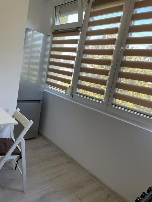 Mav Bucharest Apartment Luaran gambar