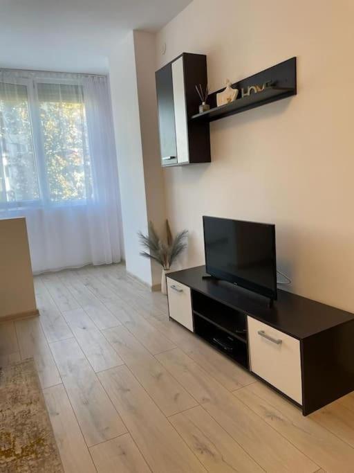 Mav Bucharest Apartment Luaran gambar
